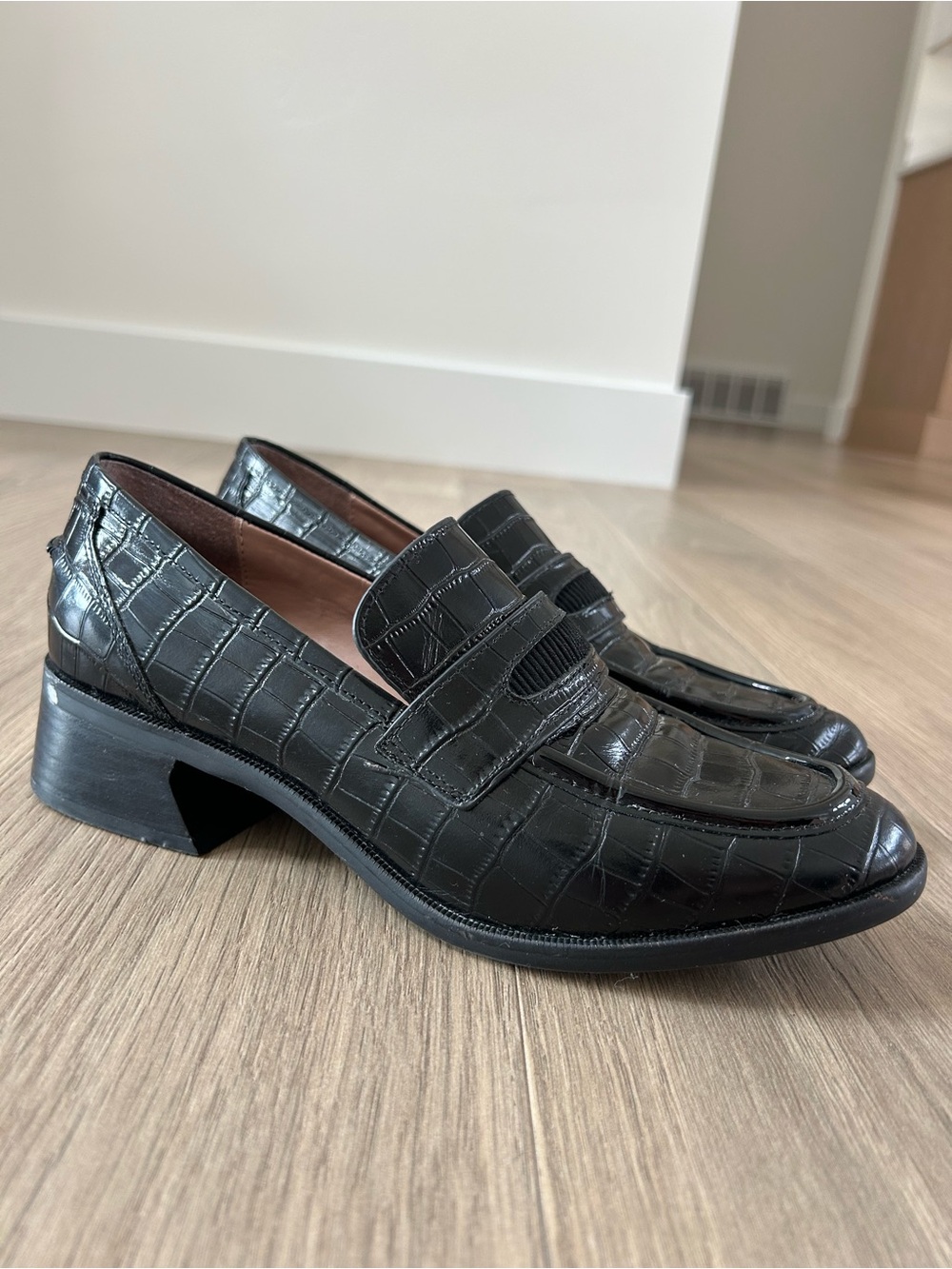 Zac Posen Black Croc-Embossed Leather Loafers women’s 7.5